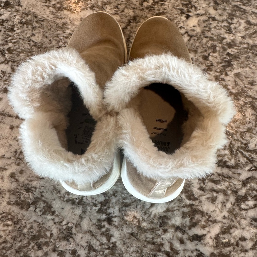 Johnston Murphy Mollie Sherling Whisky Waterproof Suede Bootie 7 Trufoam snow - Picture 9 of 12